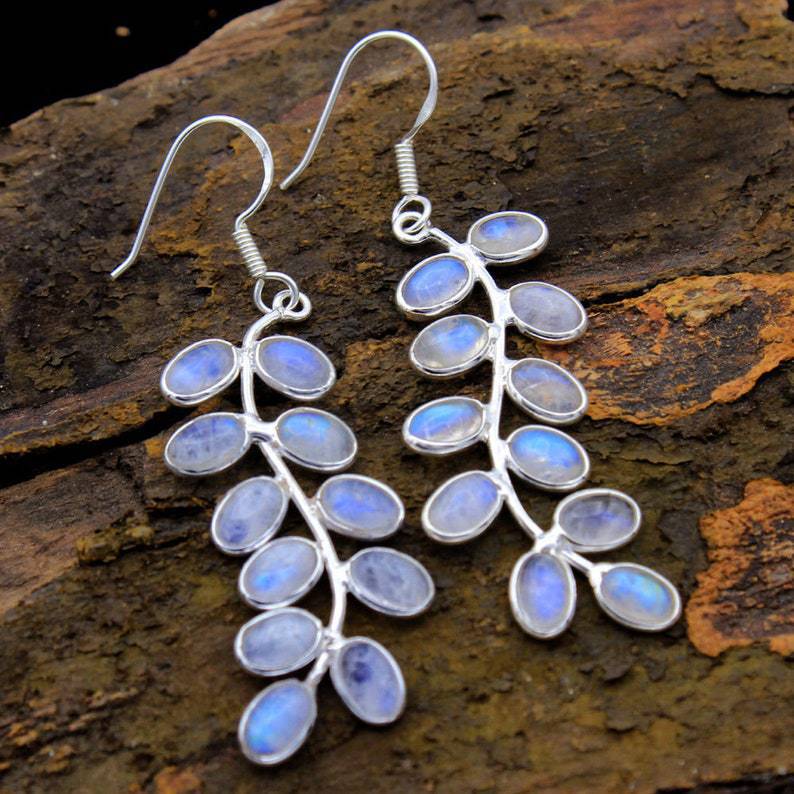 Boucles d’Oreilles Serties de Pierre de Lune