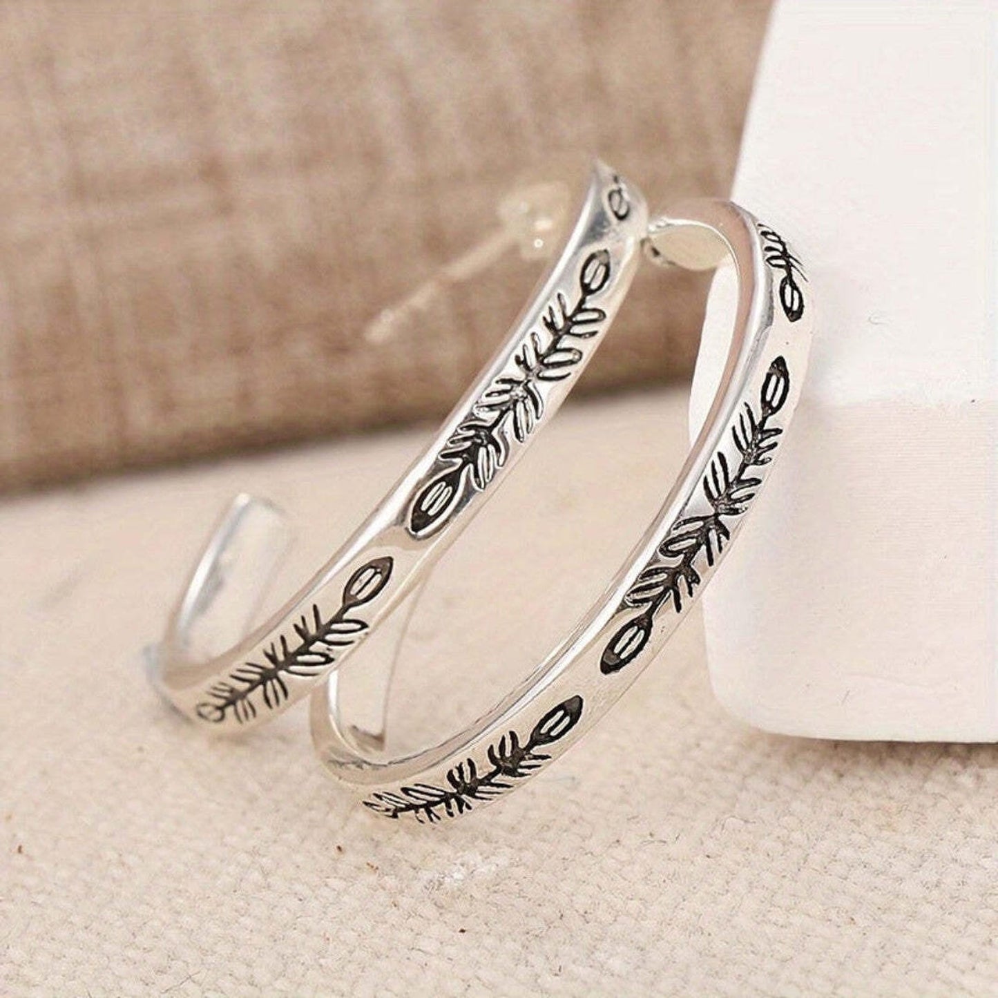 Élégantes Boucles d'Oreilles Créoles en Argent