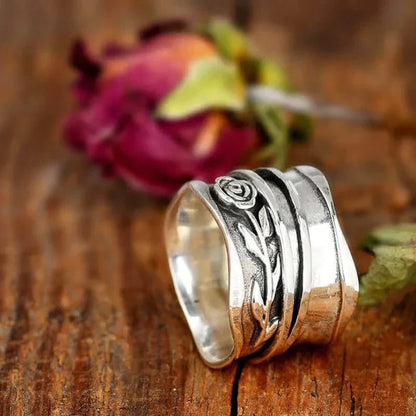 Bague Vintage en Argent Motif Fleur