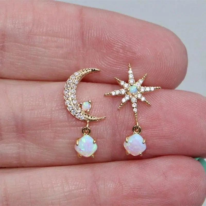Boucles d'oreilles en or et opale, Lune et Étoile