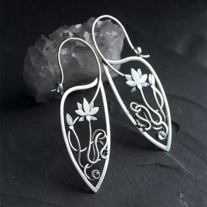 Boucles d’Oreilles Raffinées en Argent Sterling Motif Fleur de Lotus