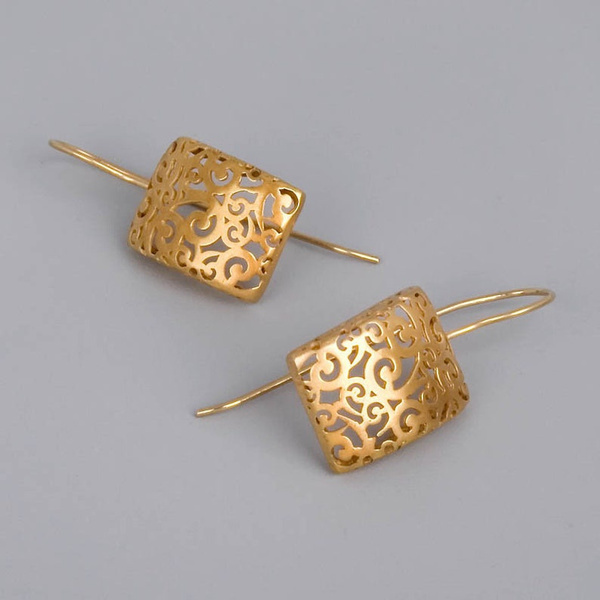Boucles d’Oreilles Dorées en Motif Lierre