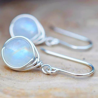 Boucles d’Oreilles Raffinées Goutte Argent Serties de Pierre de Lune