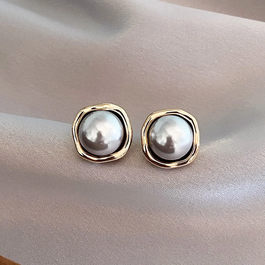 Giovana - Boucles d'Oreilles Élégantes Vintage avec Perles Noires