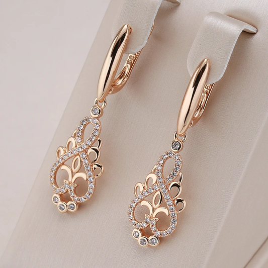 Boucles d’Oreilles Elfiques en Or Serties de Zirconia